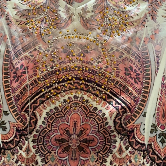 One world pink studded top. Sz M - Picture 4 of 8